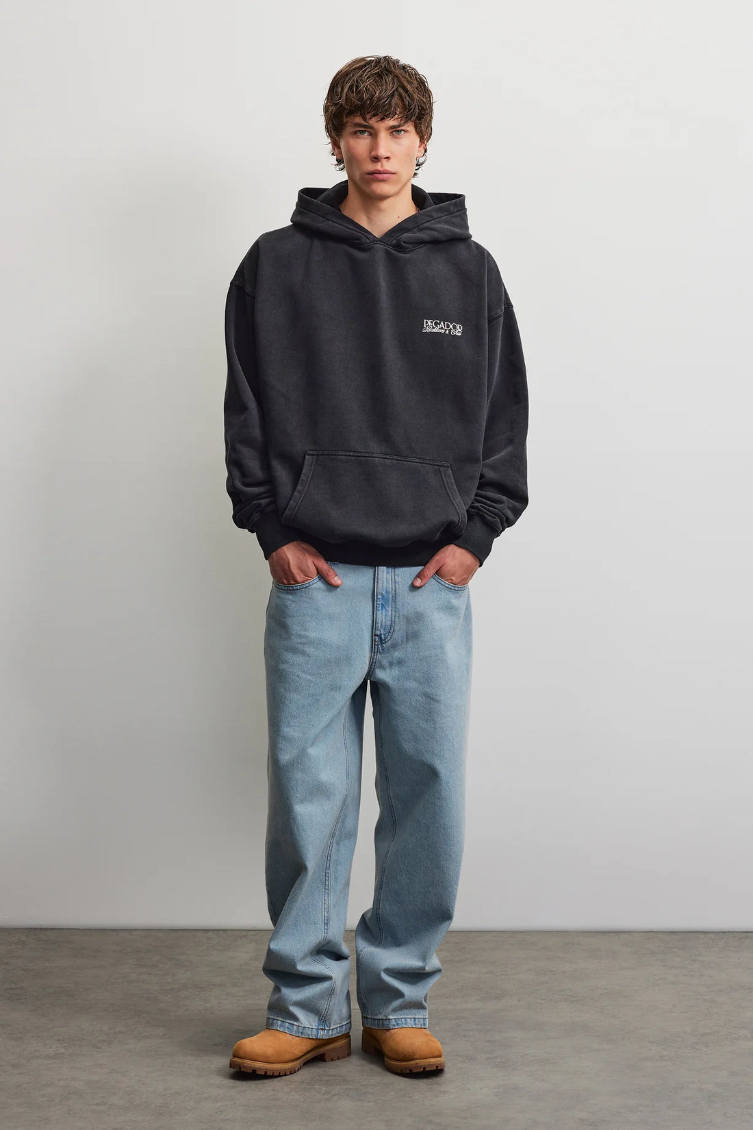 Pegador Streetwear Hoodie Vintage Black